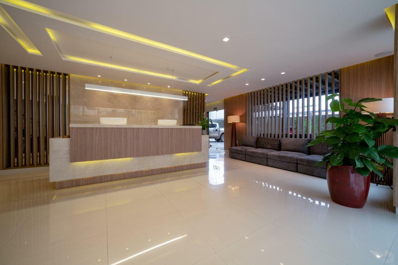 Hotel Porto Madeira ปอร์โตเวโล ภายนอก รูปภาพ